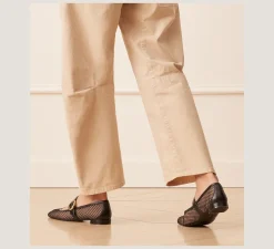 Online CHANGE LOCATION Flats & Loafers